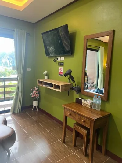The view Hostel – Photos 16